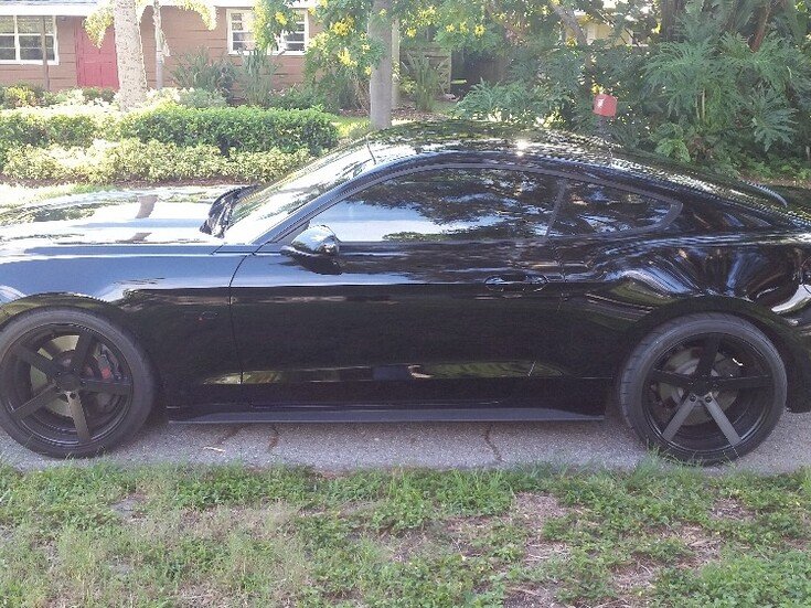 Thumbnail Photo undefined for 2015 Ford Mustang GT Coupe